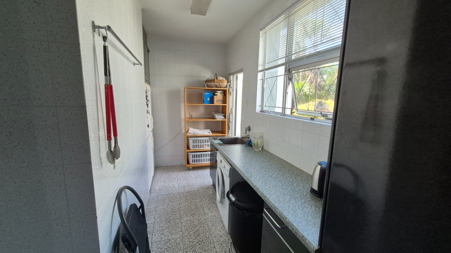 4 Bedroom Property for Sale in Summerstrand Eastern Cape